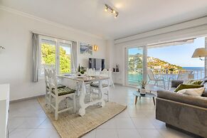 Apartment in Roses Near Canyelles Beach