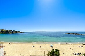 Beachfront Apartment in Platja Almadrava