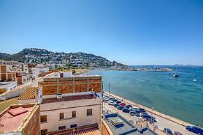 Apartment in Roses Near Beach