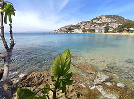 Apartment in Roses Near Sandy Beach