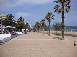 Apartment in Roses by the Beach