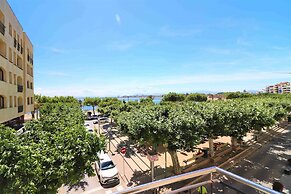 Apartment in Roses by the Beach