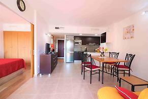 Pretty Apartment With Balcony
