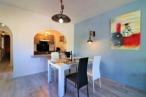 Apartment in Roses With Waterfront Views