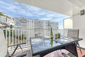 Apartment in Roses With Stunning Beachfront Views