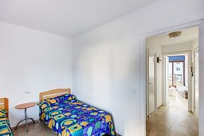 Apartment in Roses on the Beachfront