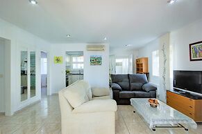 House in Empuriabrava With Private Pool