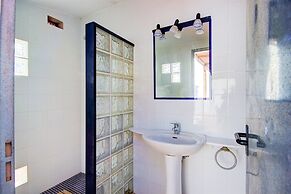 House in Empuriabrava With Private Pool