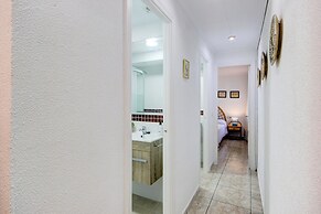 House in Empuriabrava With Private Pool