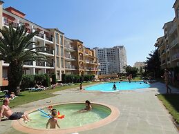 Apartment Empuriabrava Near Sandy Beach