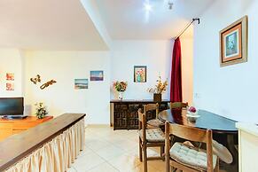 Apartment Empuriabrava Near Sandy Beach