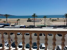 Apartment Empuriabrava Near Sandy Beach