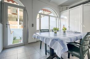 Apartment in Roses by the Beach