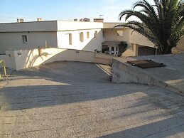 Apartment in Roses Near Sand Beach