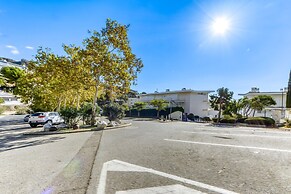 Apartment in Roses Near Platja Almadrava