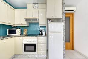 Apartment in Roses Near Platja Almadrava
