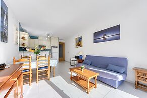 Apartment in Roses Near Platja Almadrava