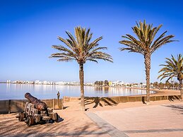 Apartment in Roses Near Platja Almadrava