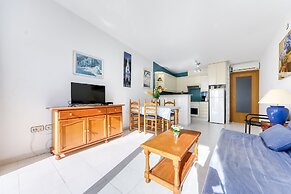 Apartment in Roses Near Platja Almadrava