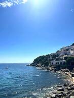 Apartment in Roses Near Platja Almadrava
