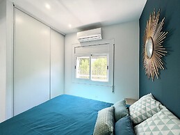 Apartment Near Canyelles Petites Beach