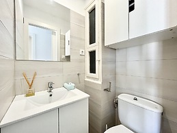 Apartment Near Canyelles Petites Beach