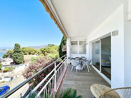 Apartment Near Canyelles Petites Beach