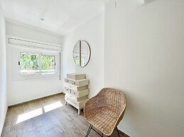 Apartment Near Canyelles Petites Beach