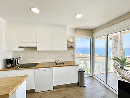 Apartment Near Canyelles Petites Beach