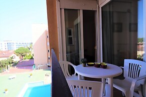 Apartment in Roses Near Sandy Beach