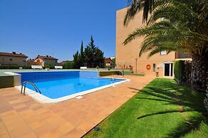 Apartment in Roses Near Sandy Beach
