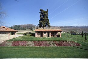 Farmhouse in Tuscany With Pool and Valley Views