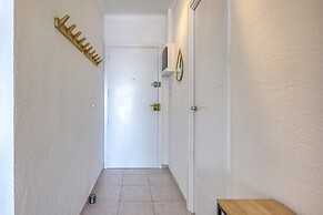 Apartment in Roses by the Waterfront