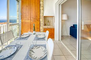 Apartment in Roses by the Waterfront