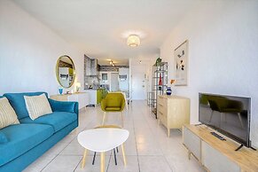 Apartment in Roses by the Waterfront