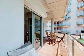 Apartment in Roses Near the Beach
