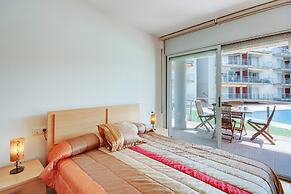 Apartment in Roses Near the Beach