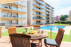 Apartment in Roses Near the Beach
