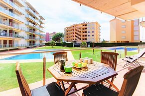 Apartment in Roses Near the Beach