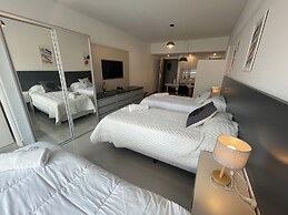 Ayres Suites Moreno