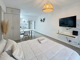 Ayres Suites Moreno