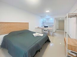 Ayres Suites Moreno