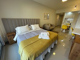 Ayres Suites Moreno