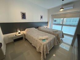 Ayres Suites Moreno