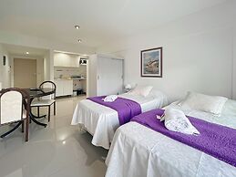 Ayres Suites Moreno
