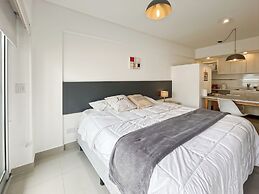 Ayres Suites Moreno