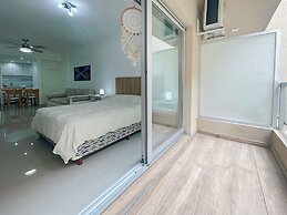 Ayres Suites Moreno