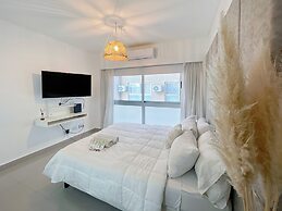 Ayres Suites Moreno