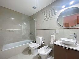 Ayres Suites Moreno