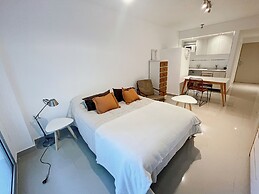 Ayres Suites Moreno